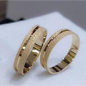 Par de Alianças Semi Anatômica Diamantada Friso Lateral 18k 5mm