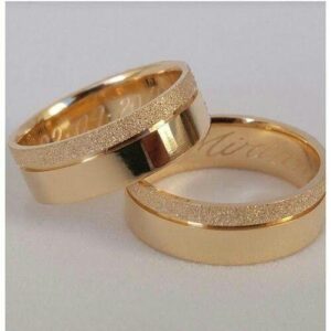 Par de Alianças Semi Anatômica Diamantada e Polida  Friso Lateral18k 6mm