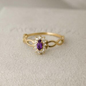 Anel de Formatura Ouro 18k Ametista Roxa Natural 12 brilhantes