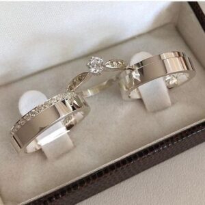 Par de Alianças de Prata 5mm com Solitário + Gravação + caixinha