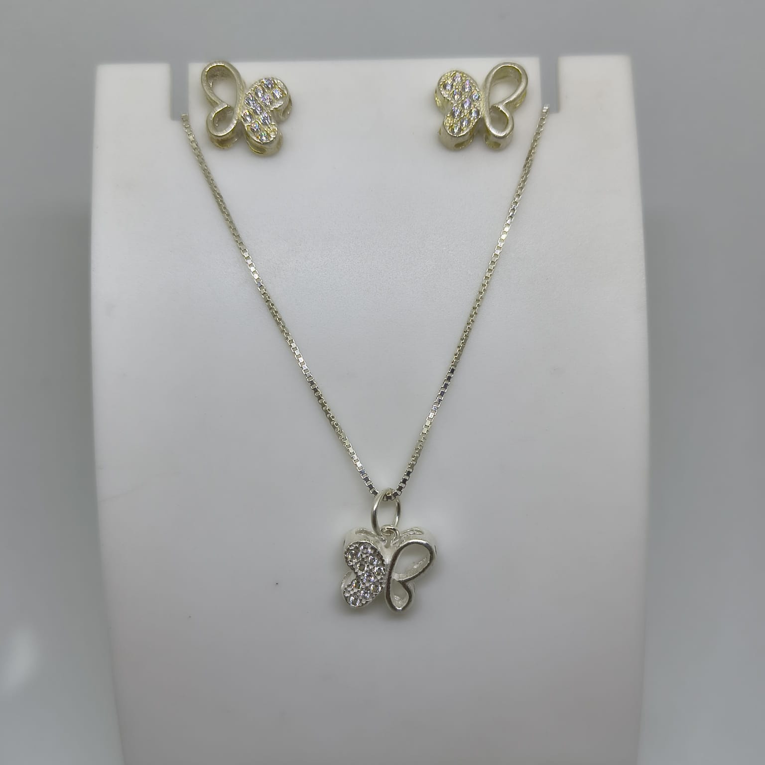 Conjunto Borboleta com zircônia branca 45cm