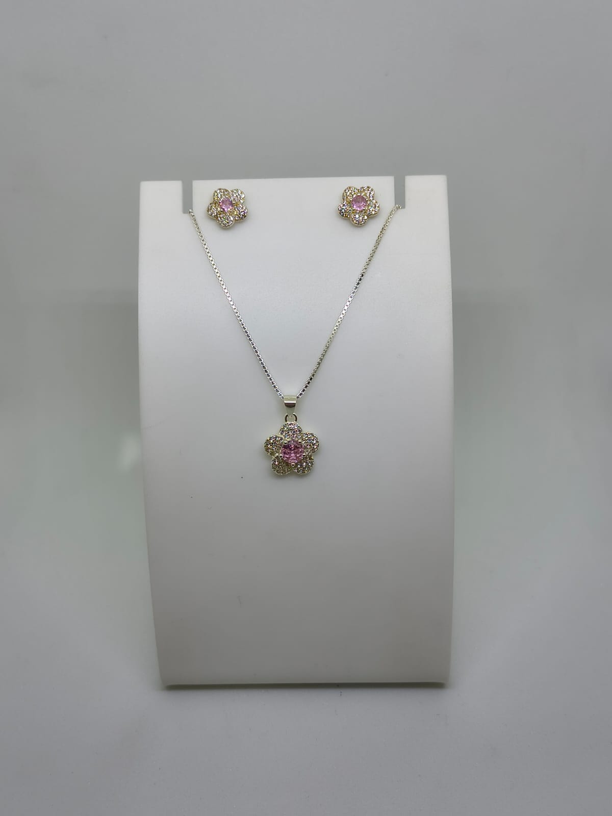 Conjunto Flor rosa zircônia branca 45cm