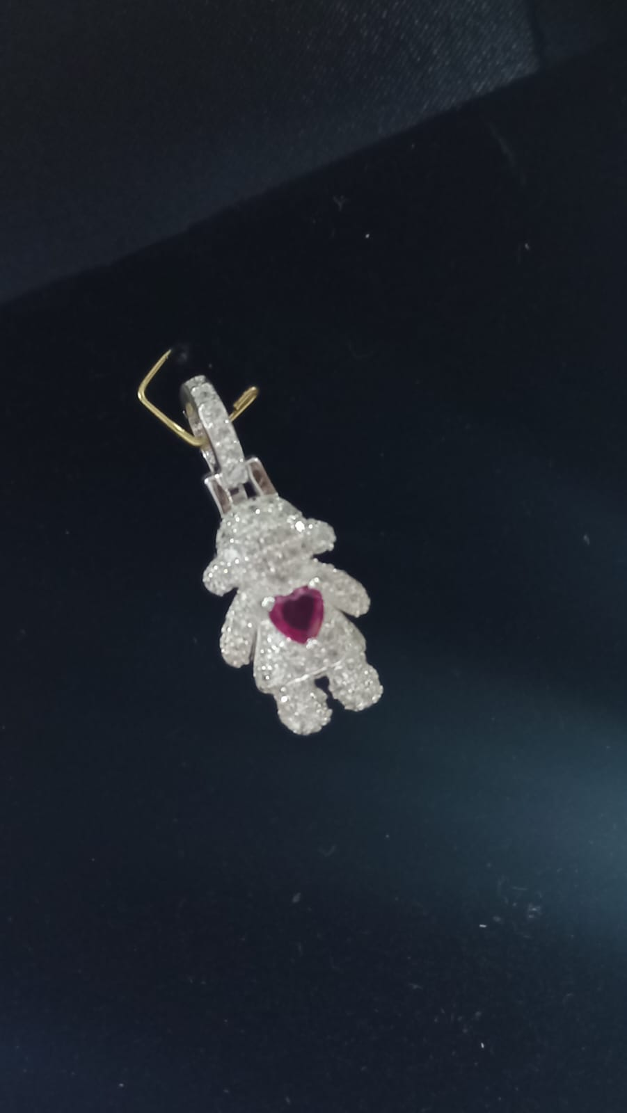 Pingente Prata Menino Zircônia Vermelha e strass