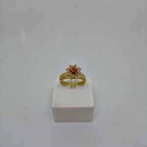 Anel de Formatura chuveiro Rubi sintético com 16 zircônias Branca