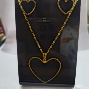 Conjunto Coração Vazado 45cm