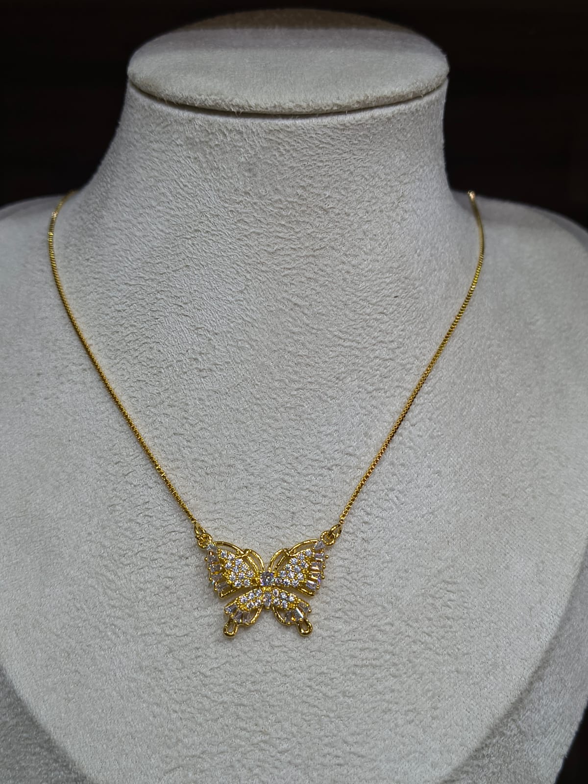 Corrente Veneziana Feminina Borboleta Strass 45cm