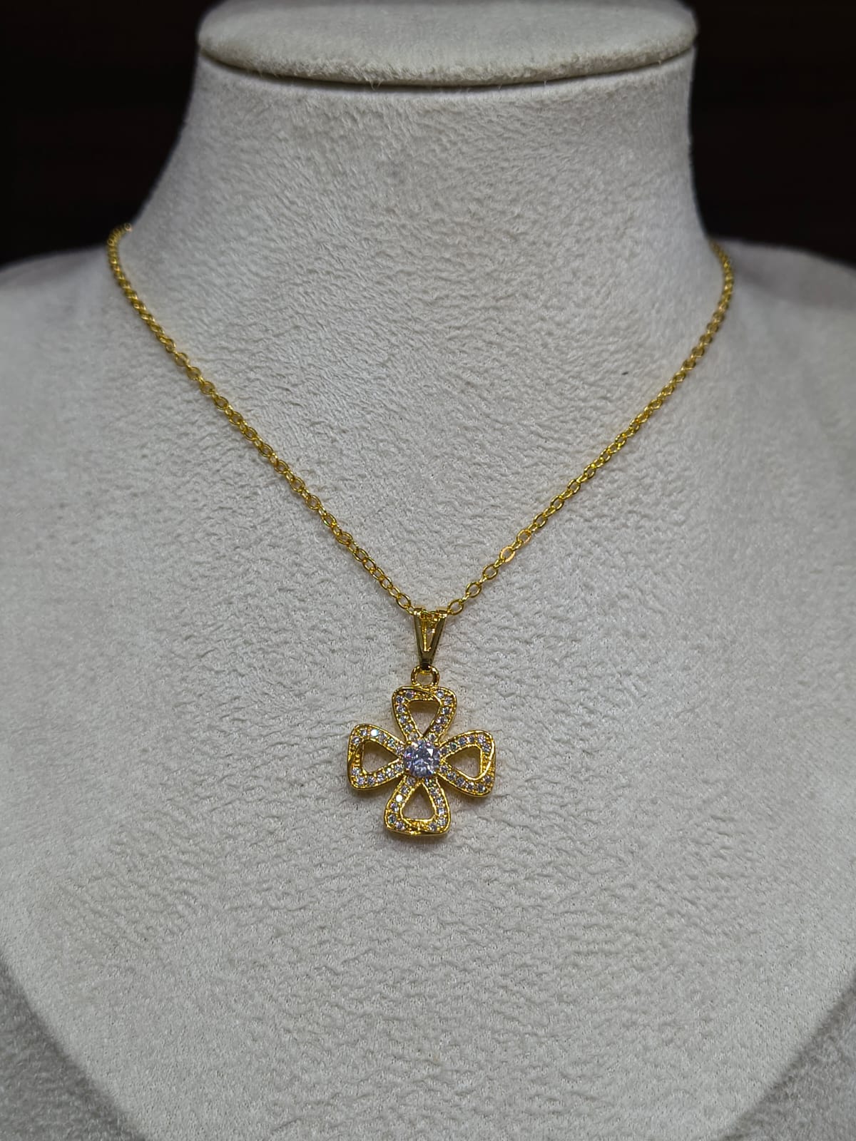 Corrente Cartie Feminina Flor Strass 45cm