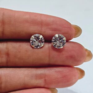 Brinco Ponto de Luz Zircônia 8mm