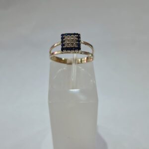 Anel Com Zircônia Azul e Branca Aro17