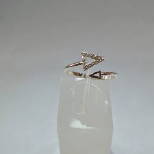 Anel Triângulo com Zircônia Ajustável